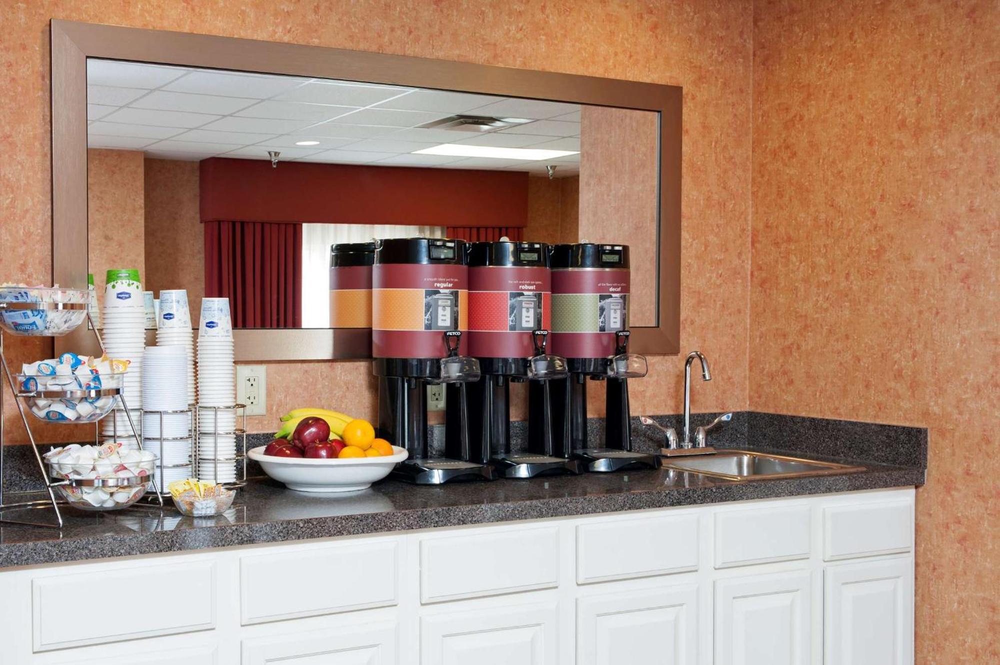 Hampton Inn & Suites Cleveland-Southeast-Streetsboro Esterno foto