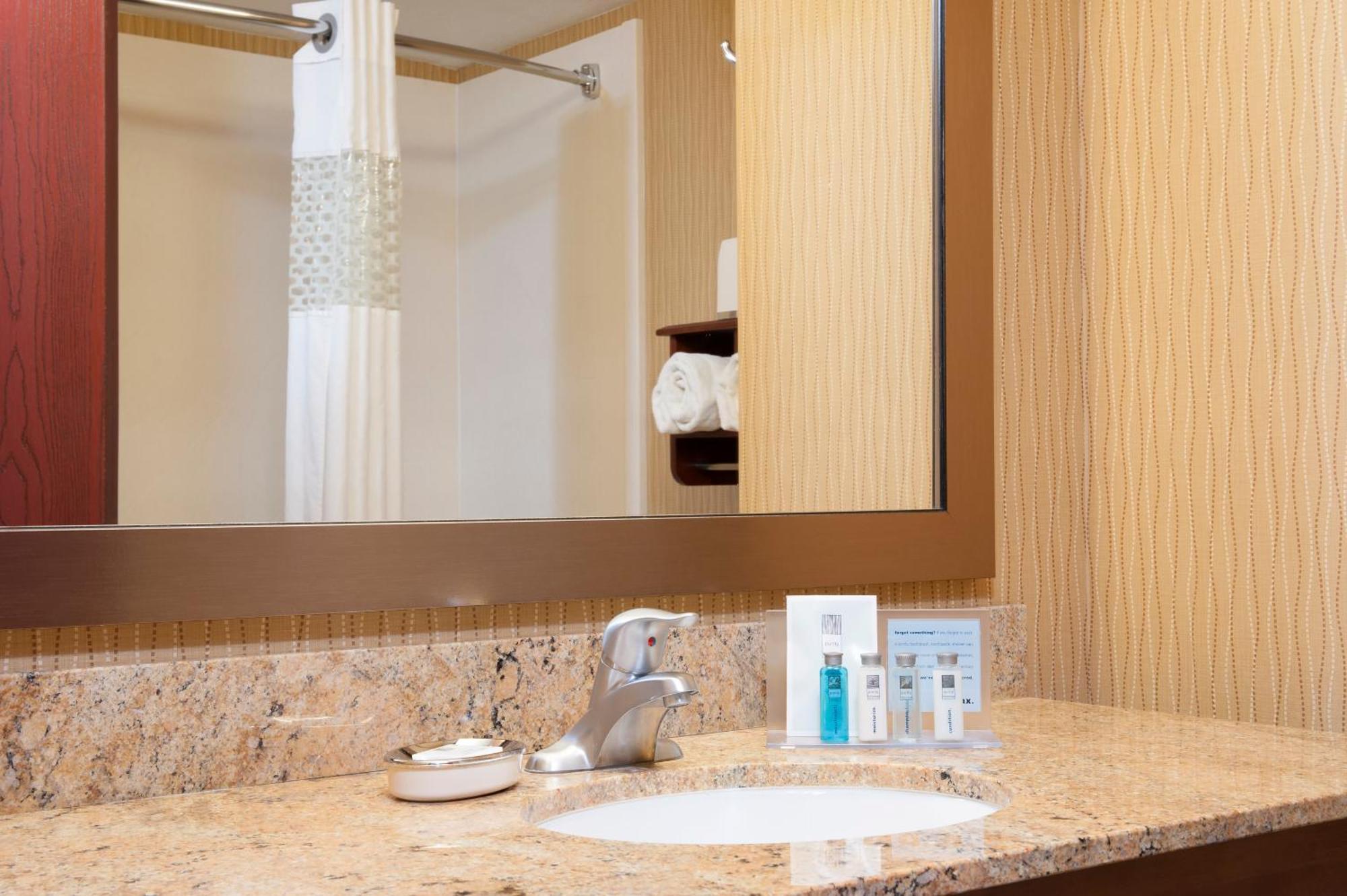 Hampton Inn & Suites Cleveland-Southeast-Streetsboro Esterno foto